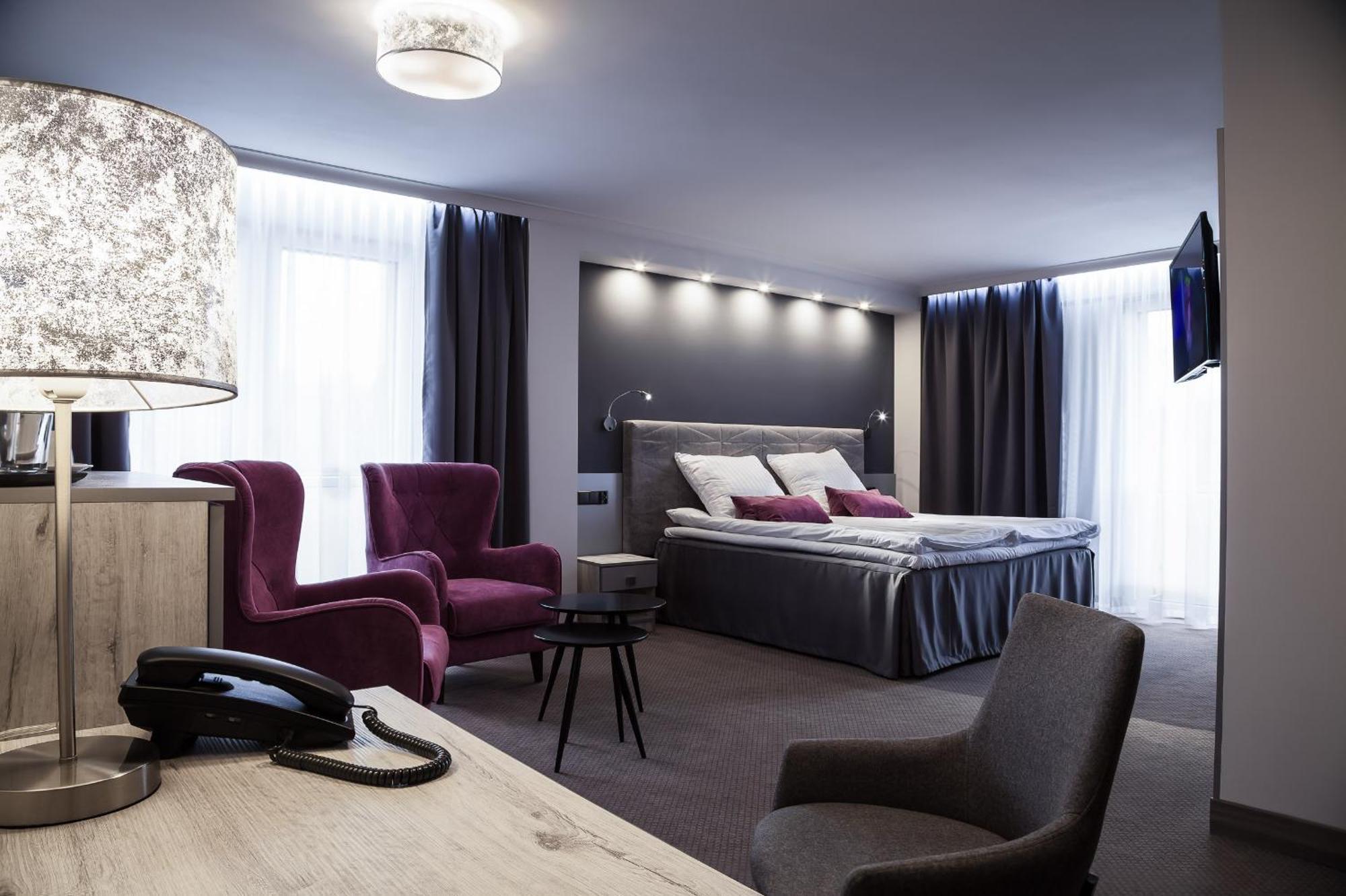 Hotel Cristal Park Tarnów Εξωτερικό φωτογραφία