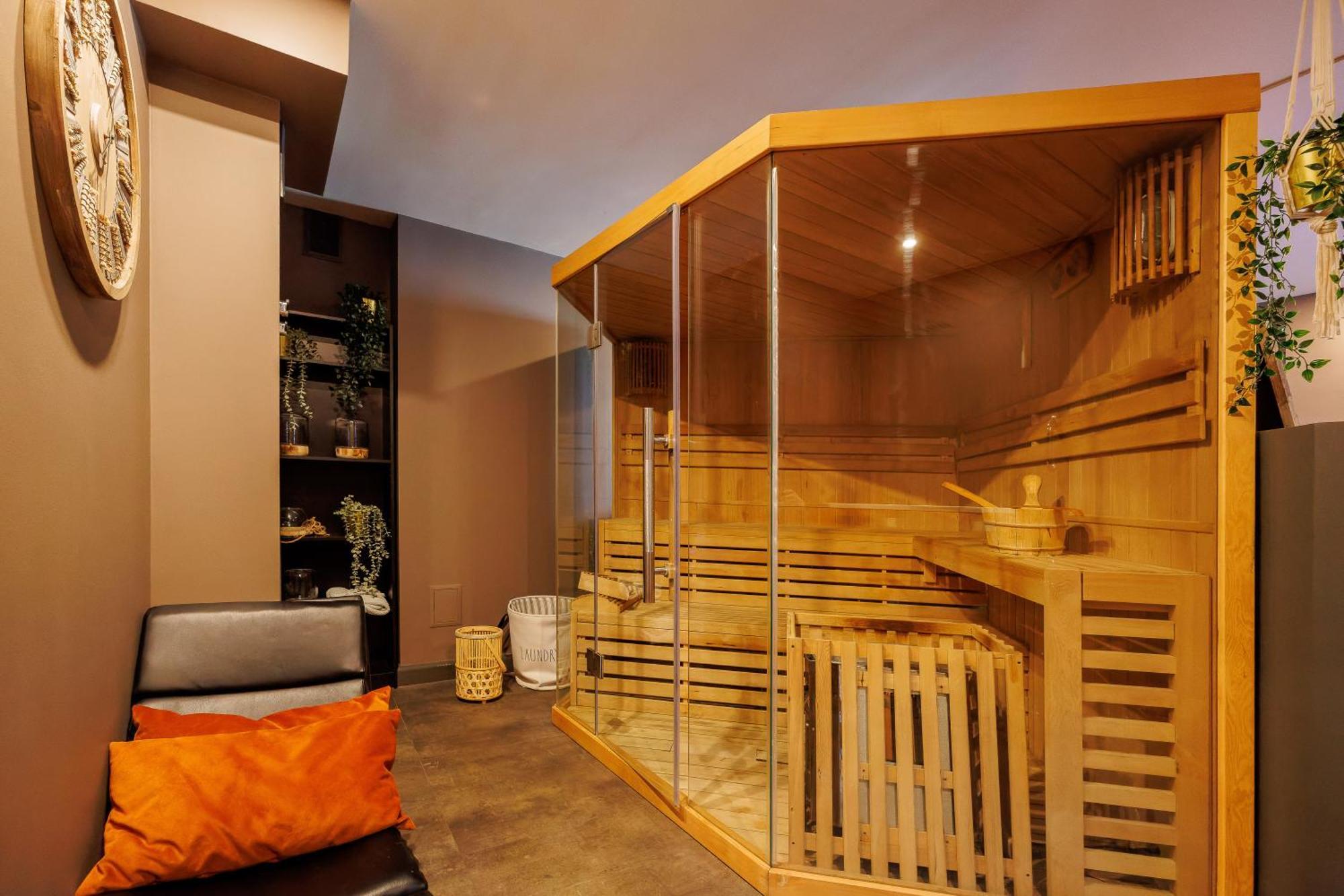 Hotel Cristal Park Tarnów Εξωτερικό φωτογραφία