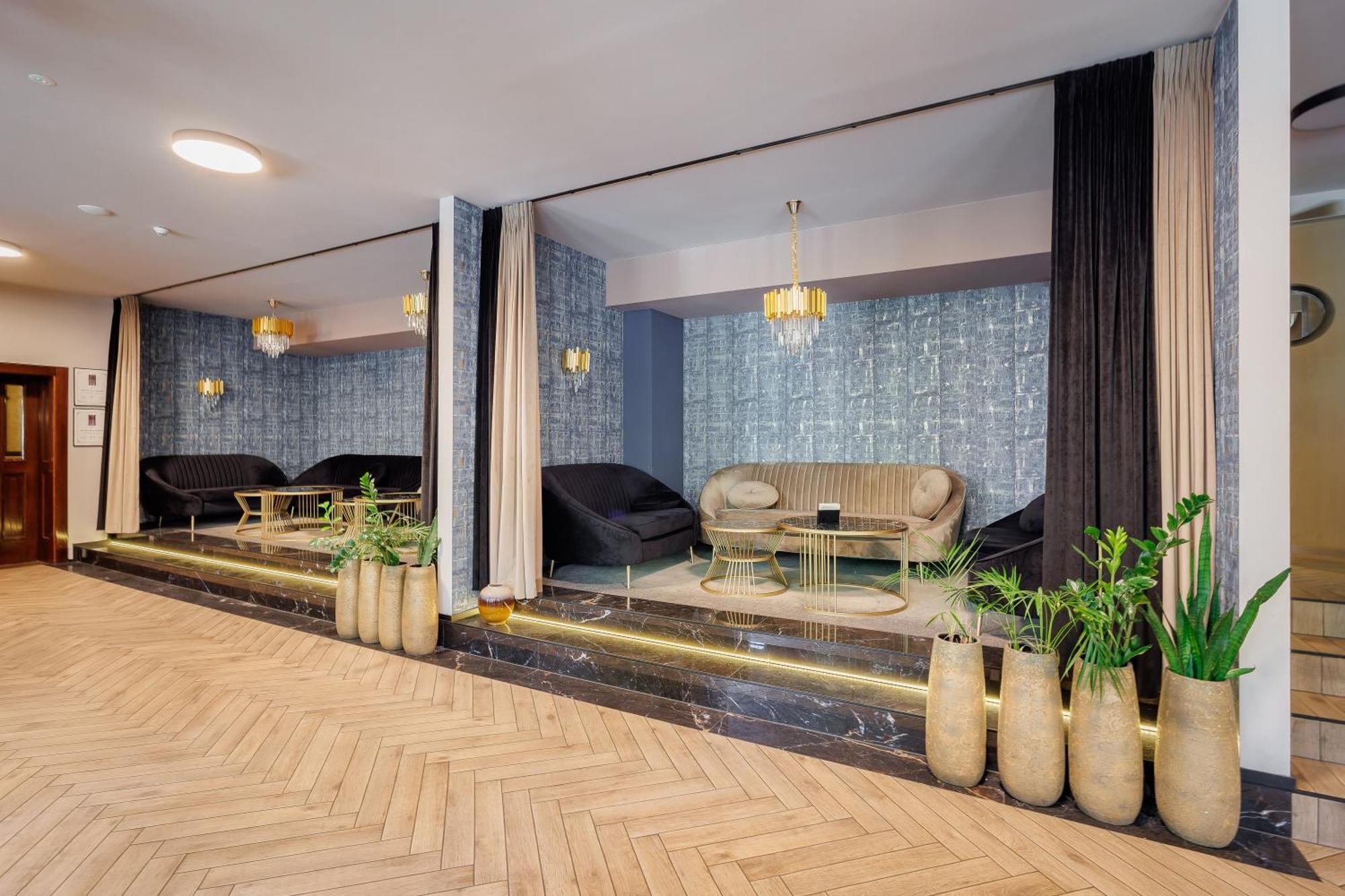 Hotel Cristal Park Tarnów Εξωτερικό φωτογραφία