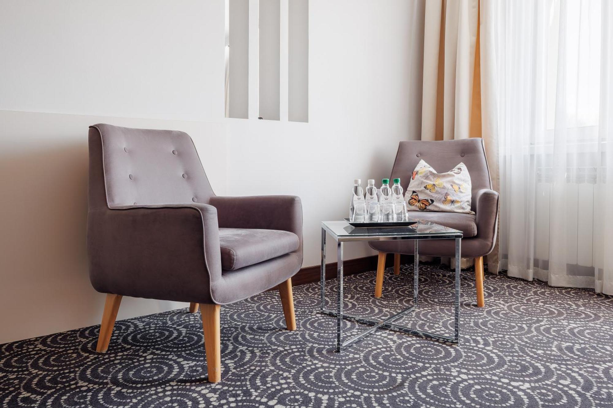 Hotel Cristal Park Tarnów Εξωτερικό φωτογραφία